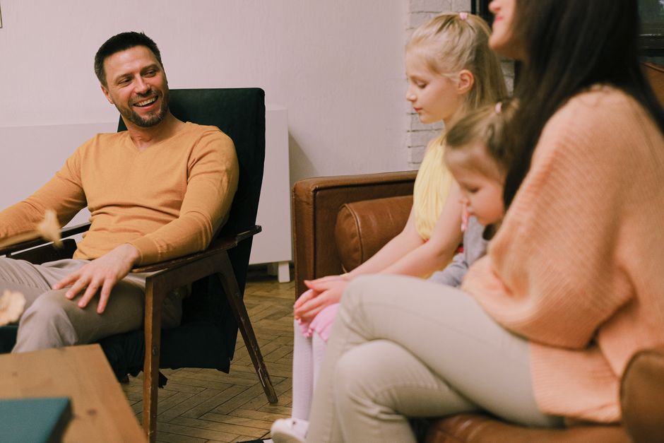 Комунікація в родині: базові принципи безконфліктного спілкування — фото
